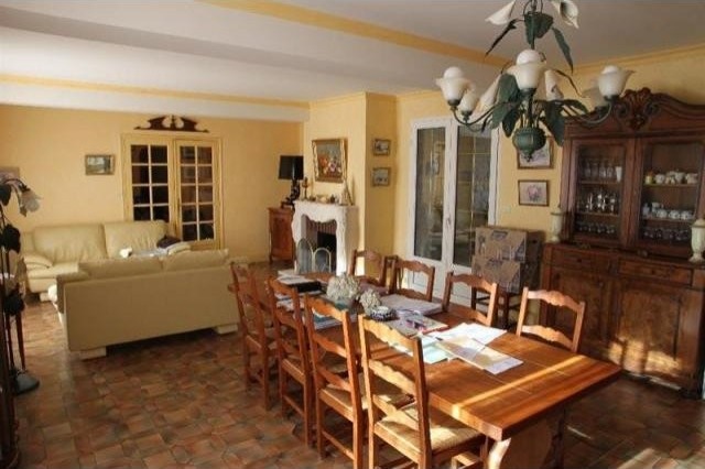 5 bedroom Villa For Sale: 86000.. - 2