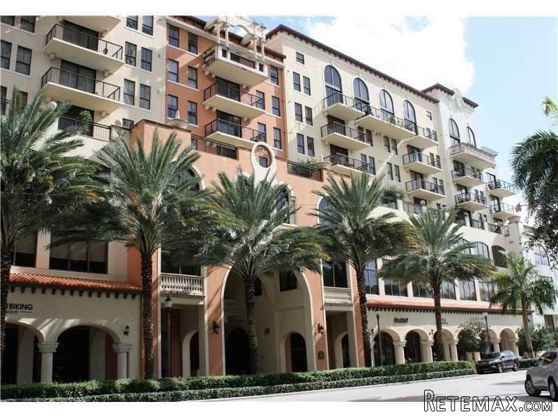 3 bedroom Flat For Sale: 55 Merrick Way..