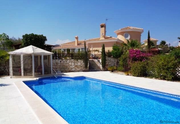 Villa For Sale In Partaloa, Almeria