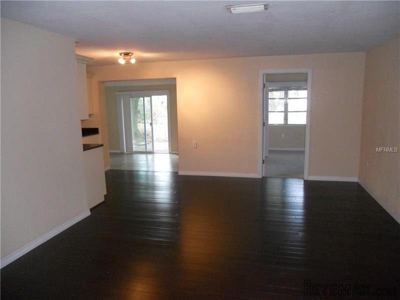 3 bedroom House For Sale: 3222.. - 2