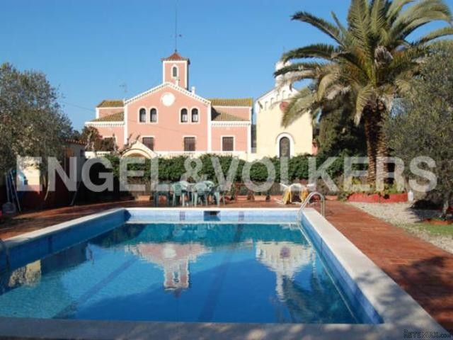 Catalogued agricultural villa - 2