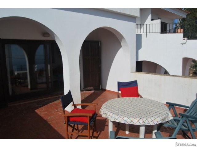 Apartment with communal pool - 2