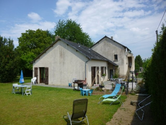 Trad House Set in the Countryside