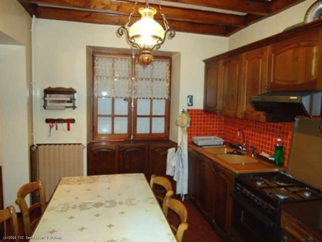 5/6 Bedroom House On Nearly Two Hectares - 2