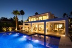 5 Bedrooms - Villa - Malaga - For Sale
