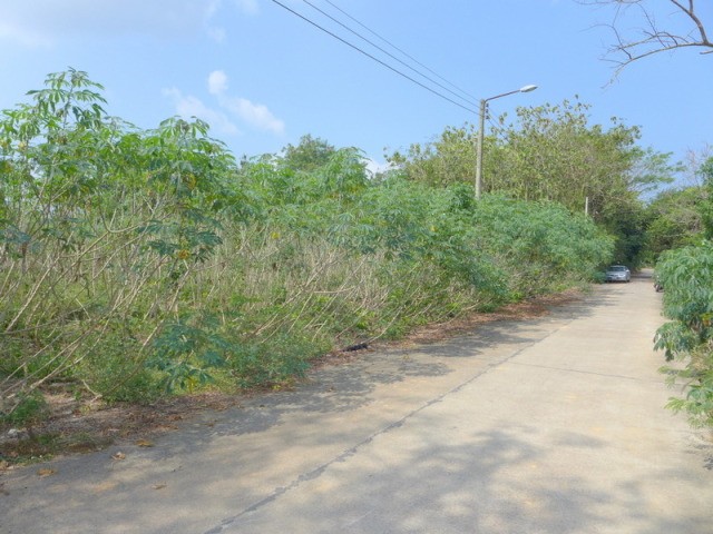 Building plot in Baan Amphur Huai Yai - 2