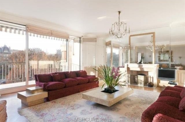 2 bedroom Flat For Sale: 75116 PARIS