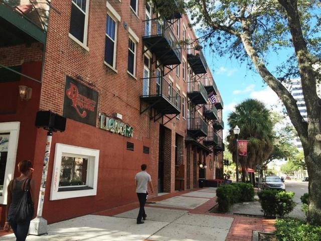 2 bedroom Property For Sale: 215.. - 2