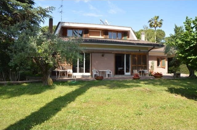 MONTEVERDE VILLA IN THE GREEN