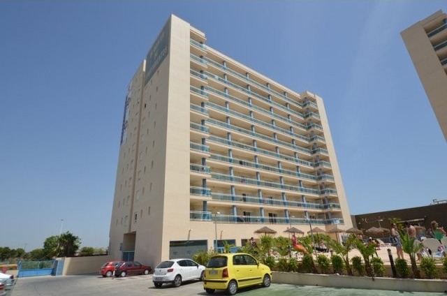 1 Bedroom 1 Bathroom Modern Apartment