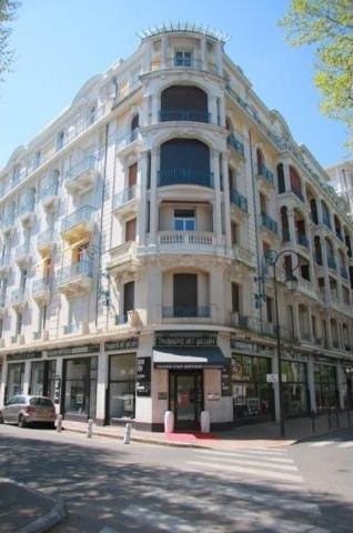 3 bedroom Flat For Sale: 03200 VICHY