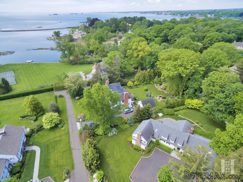 5 bedroom House For Sale: 70 CEDAR..