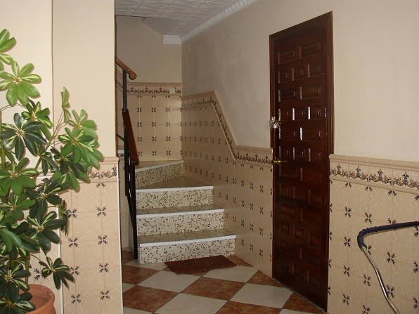 Apartment - Attractive 1st floor..