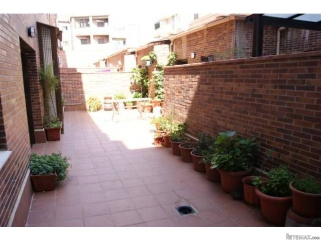 4 Bedrooms - Apartment - Girona - For..