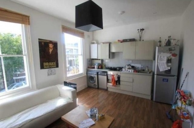 2 Bed Flat/Apartment To Let in London
