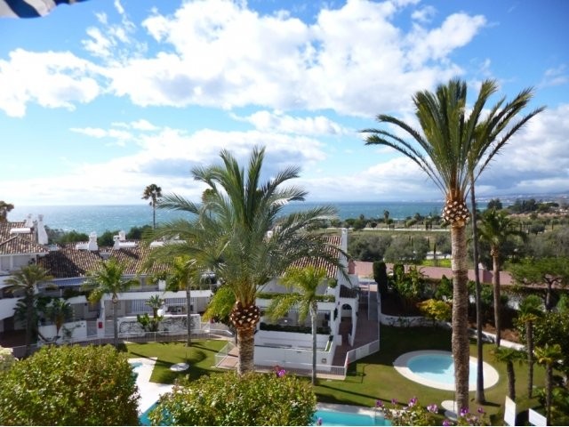 3 Bedroom Apartment For Sale In Rio Real