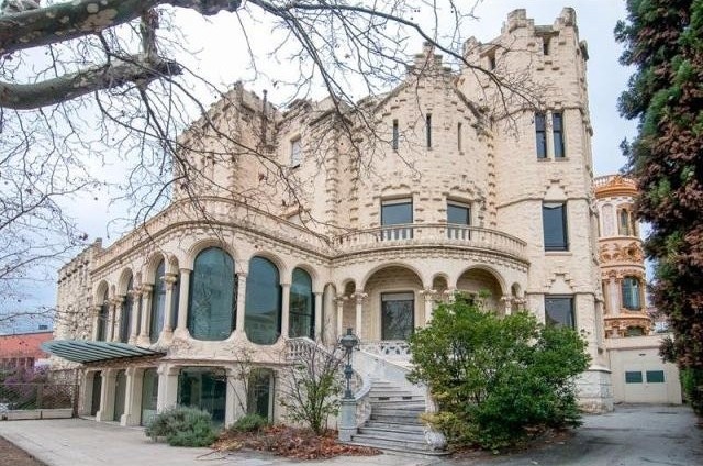 Detached House For Sale: BARCELONA..