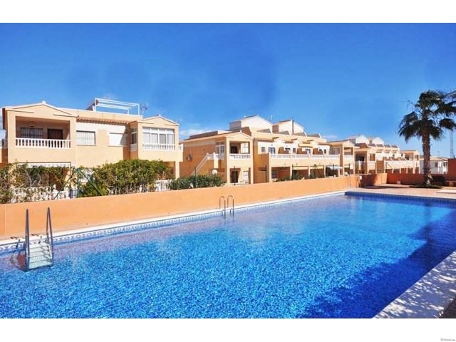 Terraced for sale 99.950 € Costa..
