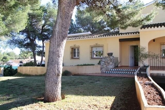 5 Bedroom Villa in Javea - 2