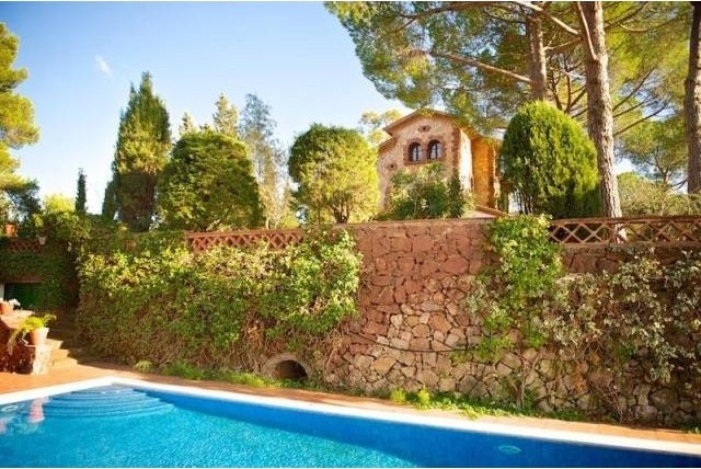 6 bedroom Terraced House For Sale:..