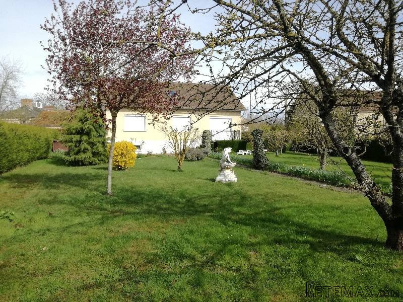 Country House in Equestrian Sector