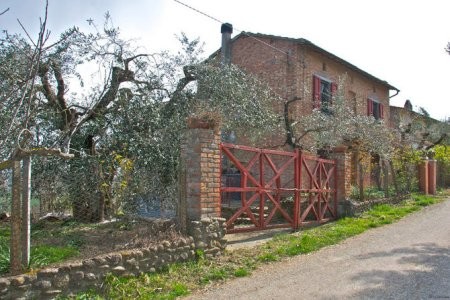 Artist's House With Lake Trasimeno Views