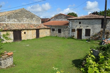 Maison en pierre a renover