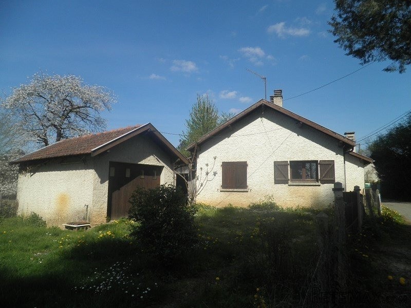 Country House with Garage