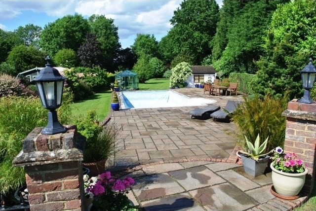 Magyar, West Kingsdown £579,995 - 2