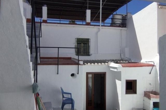 Town House - Very big and well situated..