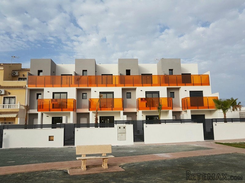 3 bedroom, 3 bathroom Duplex, (build.. - 2