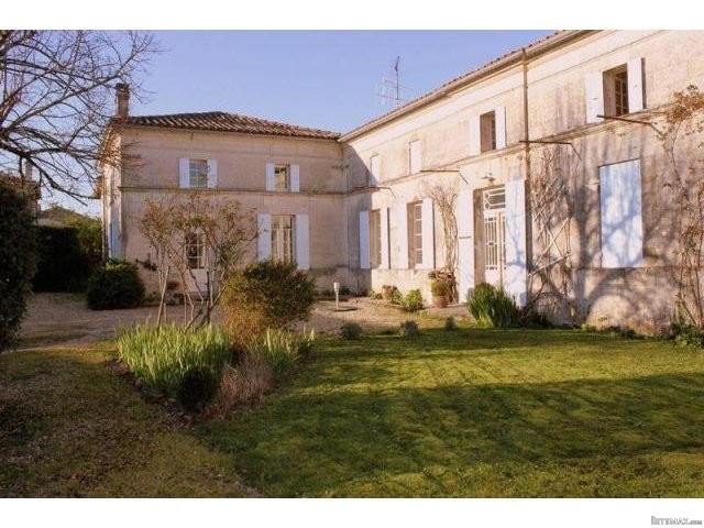 6 Bedroom Manor House For Sale