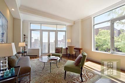 3 bedroom Apartment For Sale: 3220..