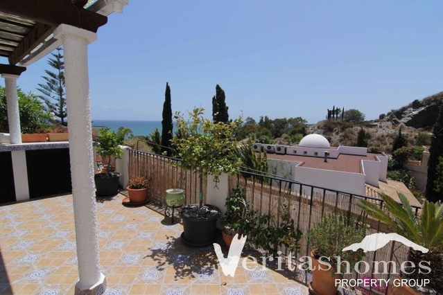 Ref: VHTH1572 -..