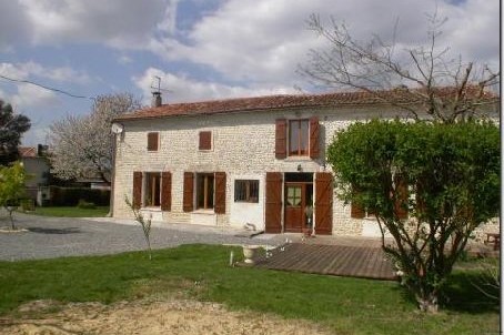 Stone House For Sale St Jean D Angely - 2