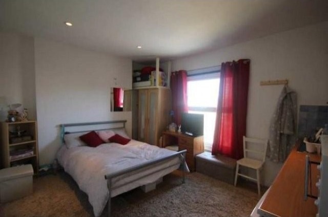 Flat/Apartment To Let in London - 2
