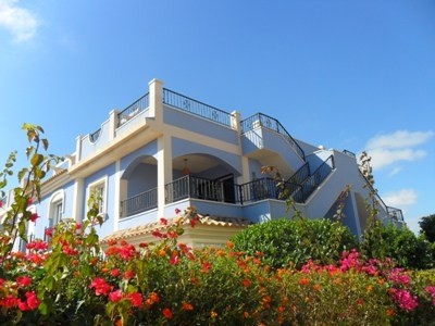 Stunning Top Floor Bungalow