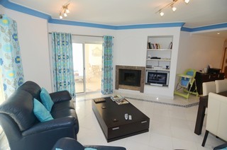 2 Bedroom Apartment just minutes walk.. - 2