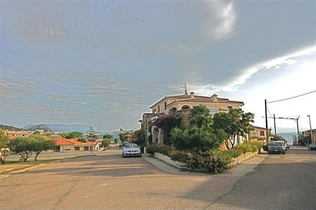 3 Bedrooms - Apartment - For Sale