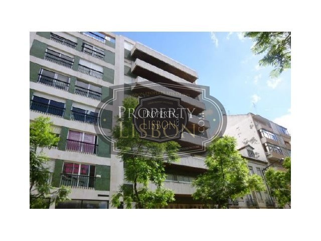 4 Bedrooms - Apartment - LISBON - For..