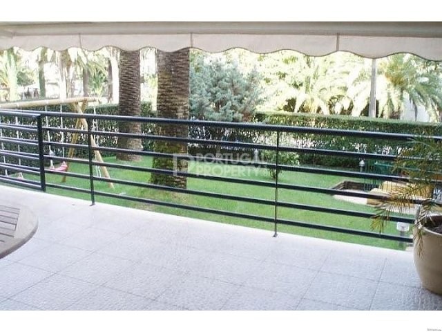 Stylish 3 bedroom apartment in Monte..