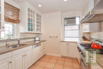 3 bedroom Apartment For Sale: 1035 PARK.. - 2
