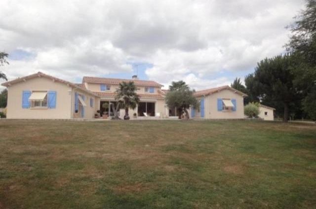 5 bedroom House For Sale: 79000 A 30..