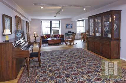 4 bedroom Apartment For Sale: 30 EAST..