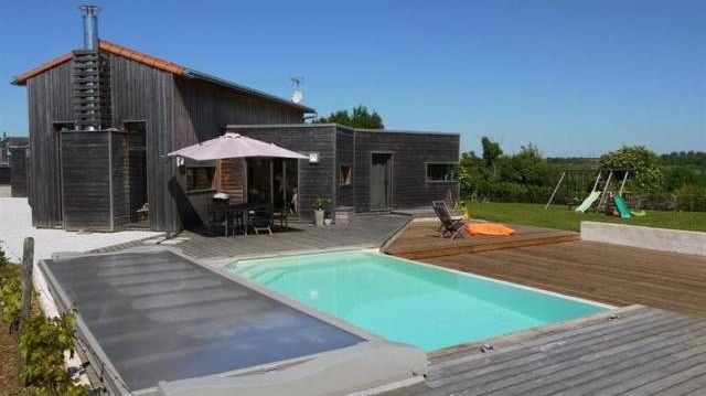 6 bedroom House For Sale: 79260 NIORT - 2