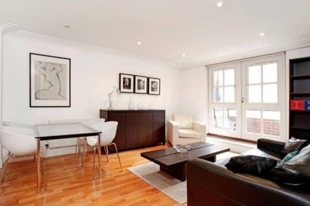 Turner House, Exchange Court, Covent.. - 2