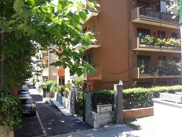 3 Bedrooms - Apartment - For Sale - 2