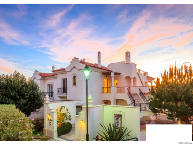 Luxury Apartment For Sale In Dunas..