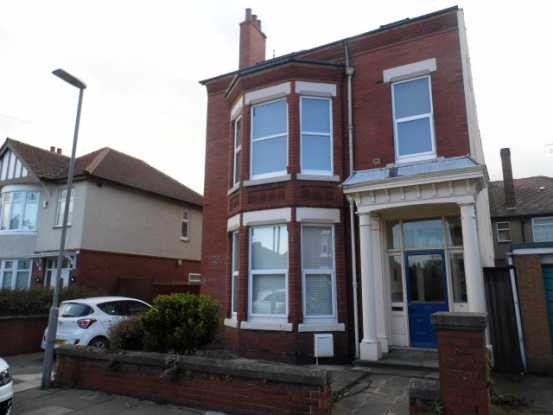 4 bedroom, Apartment house for sale
