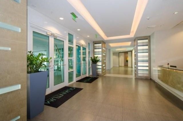 1 bedroom Flat For Sale: Miami 33132 - 2